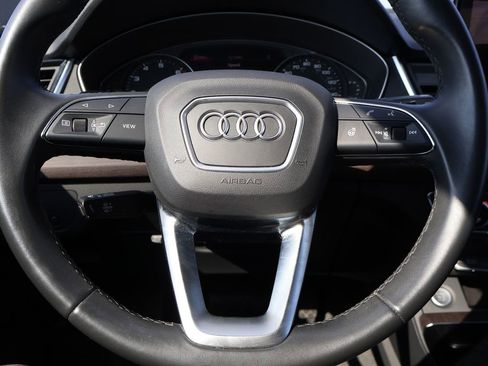 Used 2022 Audi Q5 2.0T Premium w/ Convenience Package image 39