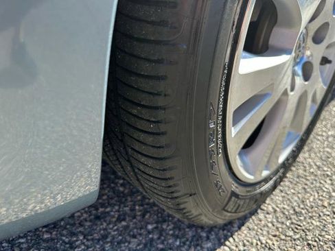 Used 2010 Toyota Avalon XLS image 39