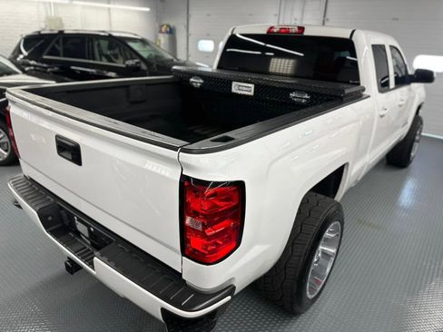 Used 2018 Chevrolet Silverado 1500 LT w/ All Star Edition image 18