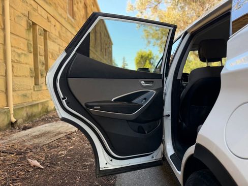 Used 2016 Hyundai Santa Fe Sport image 18