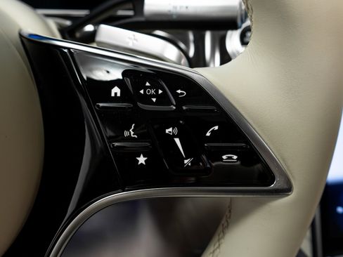 Used 2023 Mercedes-Benz S 580 4MATIC Sedan image 56