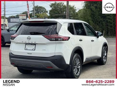 Used 2023 Nissan Rogue S AWD/4WD image 8