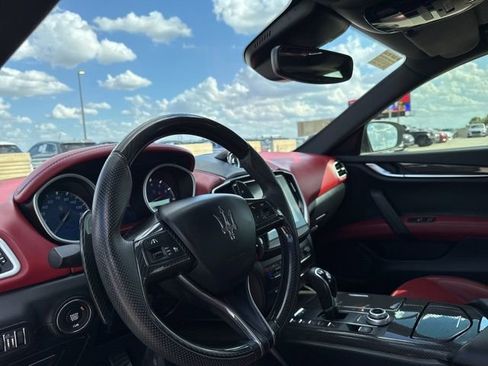 Used 2017 Maserati Ghibli S Q4 image 12