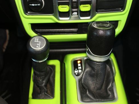 Used 2018 Jeep Wrangler Unlimited Sport S AWD/4WD image 36
