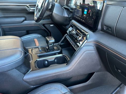 Used 2023 GMC Sierra 1500 AT4 w/ AT4 Premium Package image 16