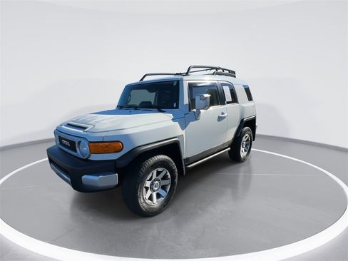 Used 2014 Toyota FJ Cruiser 4WD image 4