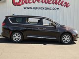 Used 2017 Chrysler Pacifica Touring-L Plus image 4