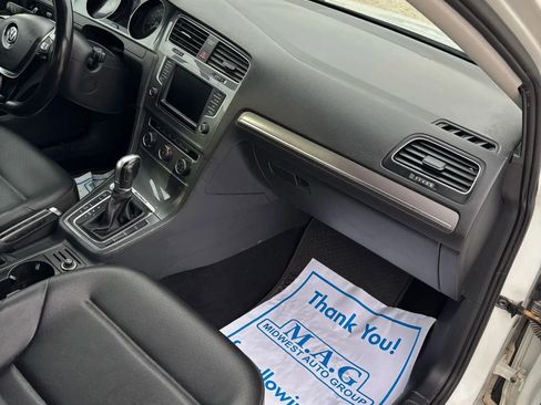 Used 2017 Volkswagen Golf Alltrack SEL image 20