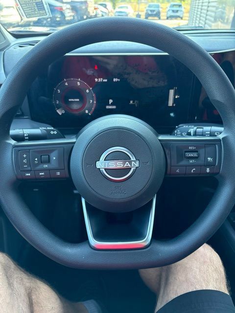 Used 2025 Nissan Kicks S AWD/4WD image 8