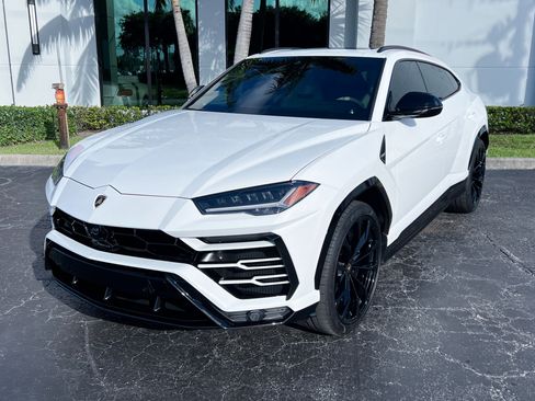 Used 2021 Lamborghini Urus AWD/4WD image 8