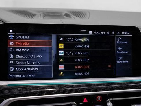 Used 2021 BMW X7 M50i w/ Dynamic Handling Package AWD/4WD image 39
