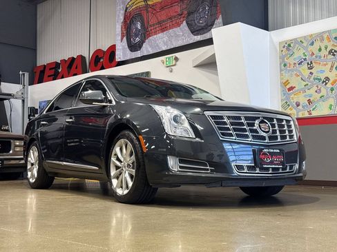 Used 2013 Cadillac XTS Premium AWD/4WD image 40