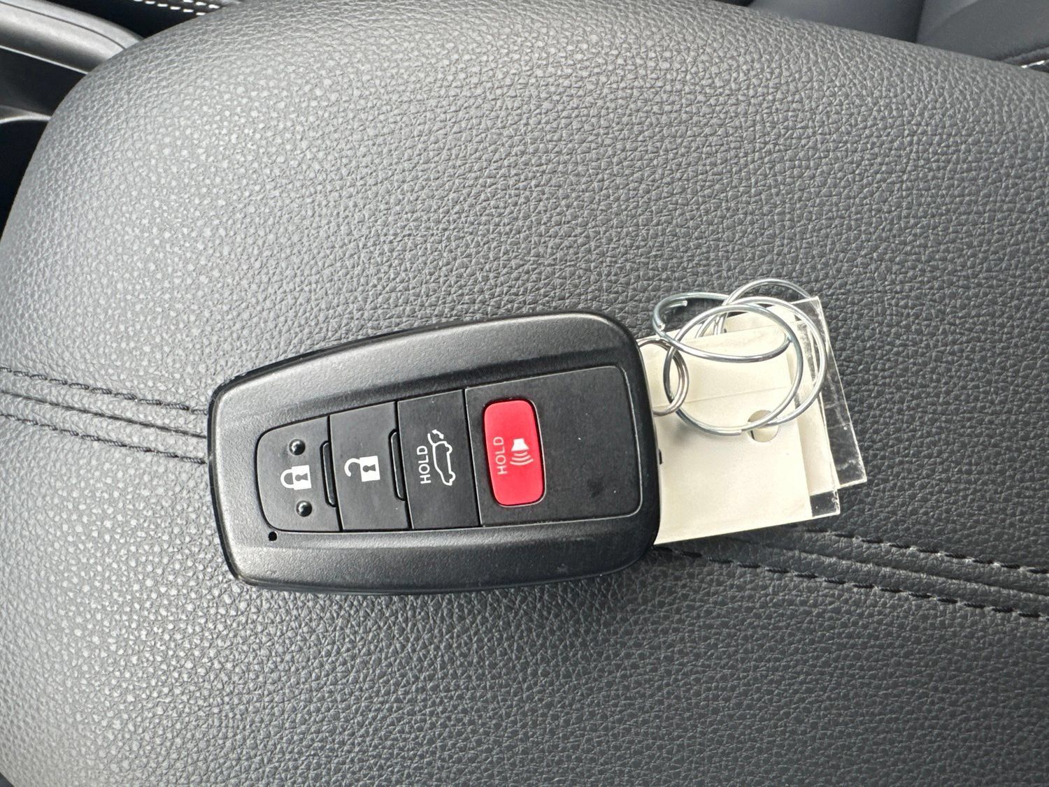 Used 2025 Toyota RAV4 XLE Premium AWD/4WD image 25