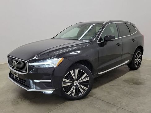 Certified 2023 Volvo XC60 B5 Plus w/ Climate Package image 34