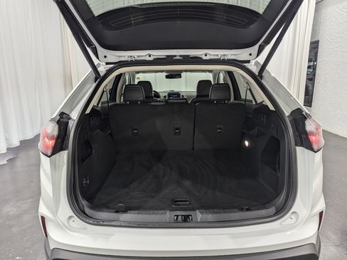 Used 2024 Ford Edge SEL w/ Convenience Package image 10