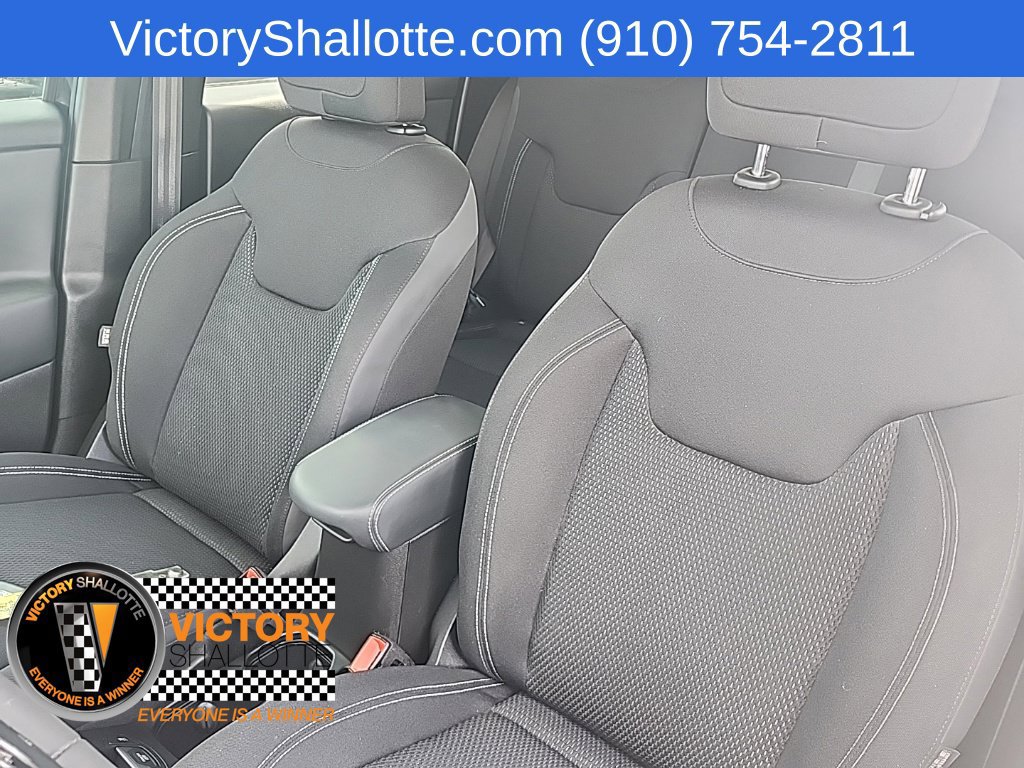 Certified 2023 Jeep Renegade Latitude AWD/4WD image 21