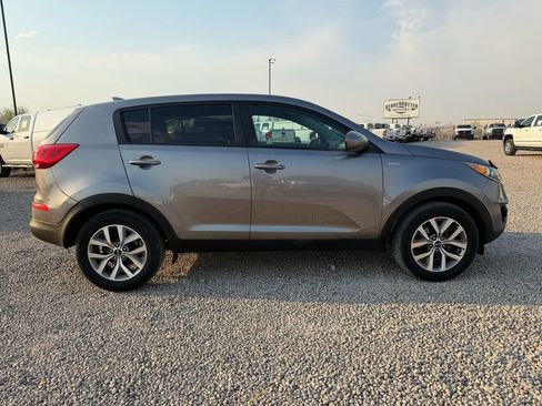 Used 2015 Kia Sportage LX image 12