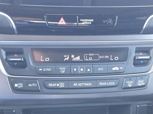 Certified 2022 Honda Pilot Special Edition image 36