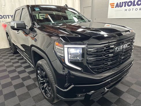Used 2023 GMC Sierra 1500 Denali Ultimate AWD/4WD image 3