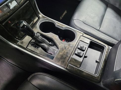 Used 2015 Toyota Camry XLE image 26