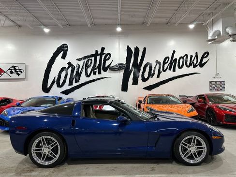 Used 2005 Chevrolet Corvette Coupe w/ Preferred Equipment Group image 31