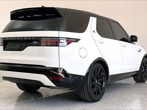 Used 2023 Land Rover Discovery S R-Dynamic image 2