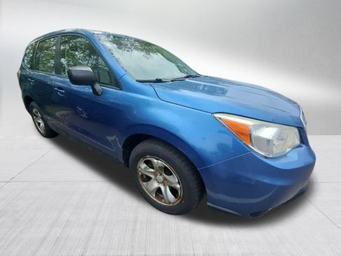 Used 2015 Subaru Forester 2.5i AWD/4WD image 3