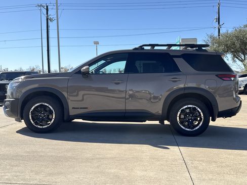 Used 2023 Nissan Pathfinder Rock Creek image 8