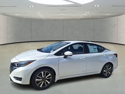 New 2025 Nissan Versa SV w/ Trunk Package