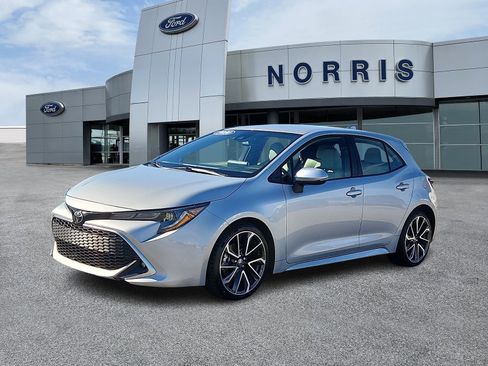 Used 2020 Toyota Corolla XSE image 2