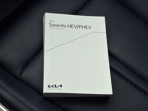 Used 2023 Kia Sorento SX Prestige image 28