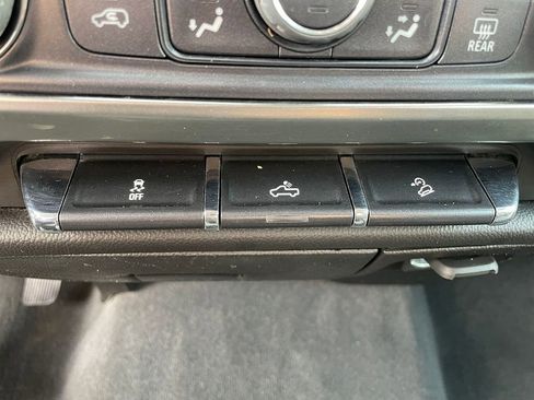 Used 2019 Chevrolet Silverado 2500 LT w/ All Star Edition image 34