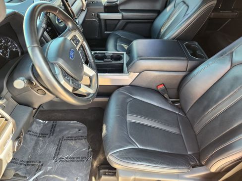 Used 2022 Ford F350 Platinum w/ FX4 Off-Road Package image 13
