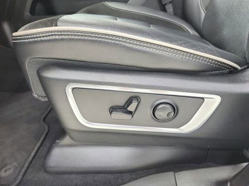 Used 2025 RAM 1500 Laramie w/ Sport Appearance Package AWD/4WD image 20