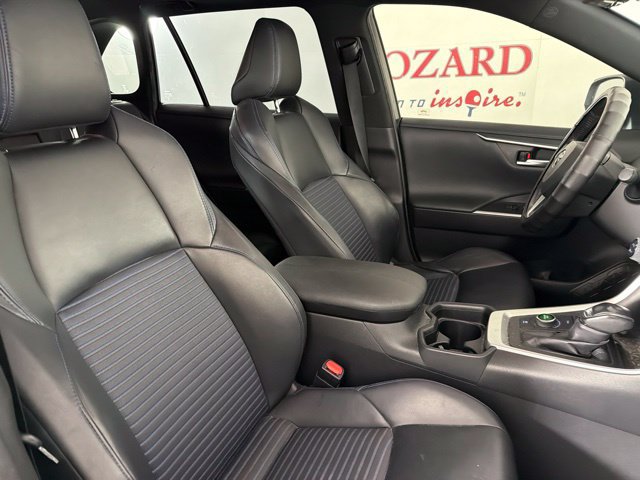 Used 2020 Toyota RAV4 XSE w/ XSE Grade Weather Package AWD/4WD image 31