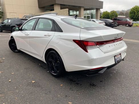 Used 2021 Hyundai Elantra SEL FWD image 4