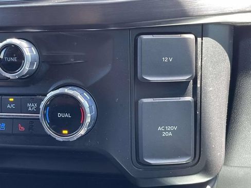 Used 2023 Ford F250 Lariat w/ Lariat Ultimate Package AWD/4WD image 24