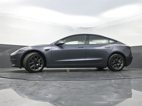 Used 2022 Tesla Model 3 Long Range image 23