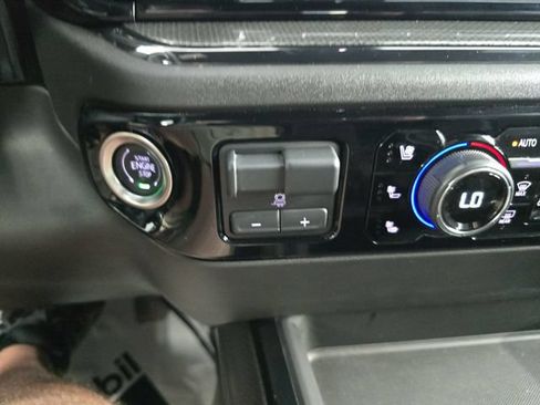 Certified 2025 Chevrolet Silverado 2500 ZR2 AWD/4WD image 22