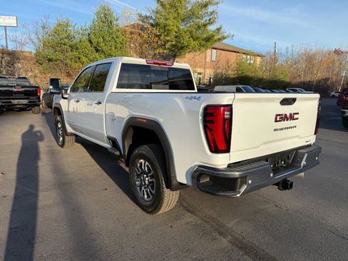New 2026 GMC Sierra 2500 SLT w/ Max Trailering Package image 3