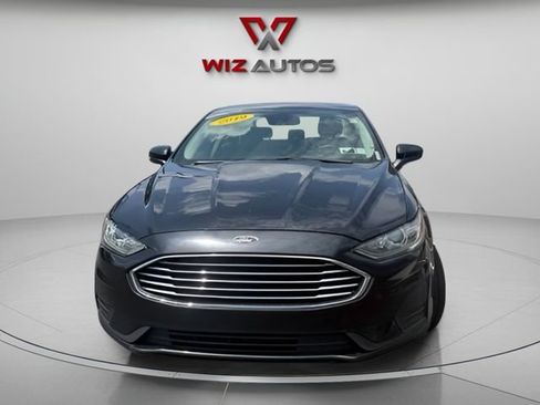 Used 2019 Ford Fusion SE FWD image 8