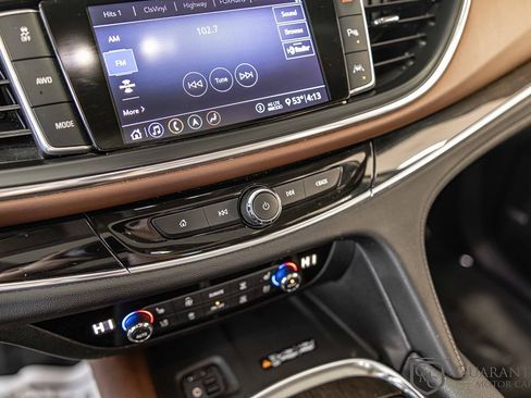 Used 2021 Buick Enclave Avenir w/ Avenir Technology Package image 28