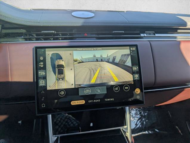Used 2025 Land Rover Range Rover SE AWD/4WD image 19