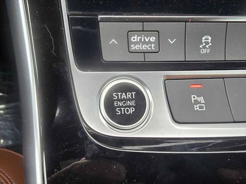New 2026 Audi Q7 2.0T Premium AWD/4WD image 33