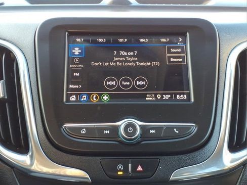 Used 2023 Chevrolet Equinox LT image 17