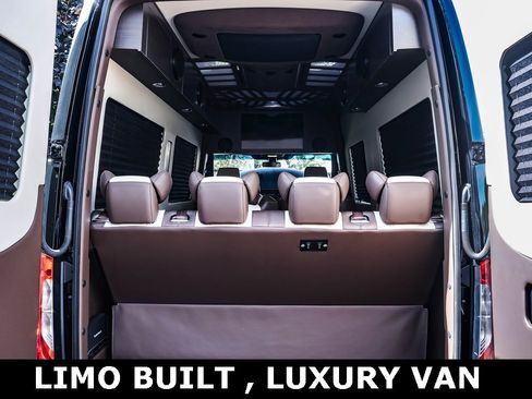 Used 2023 Mercedes-Benz Sprinter 2500 image 33