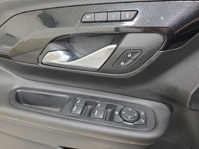 Used 2023 GMC Terrain AT4 AWD/4WD image 28