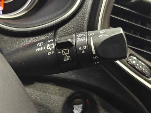 Used 2020 Jeep Cherokee Trailhawk image 60