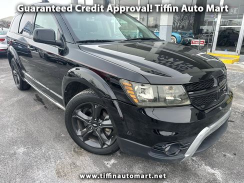 Used 2019 Dodge Journey Crossroad image 1