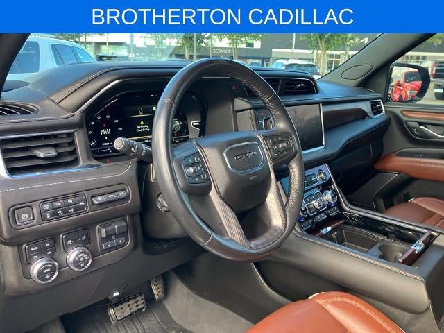 Used 2023 GMC Yukon Denali Ultimate AWD/4WD image 11